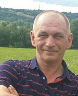 Александр Ефремов